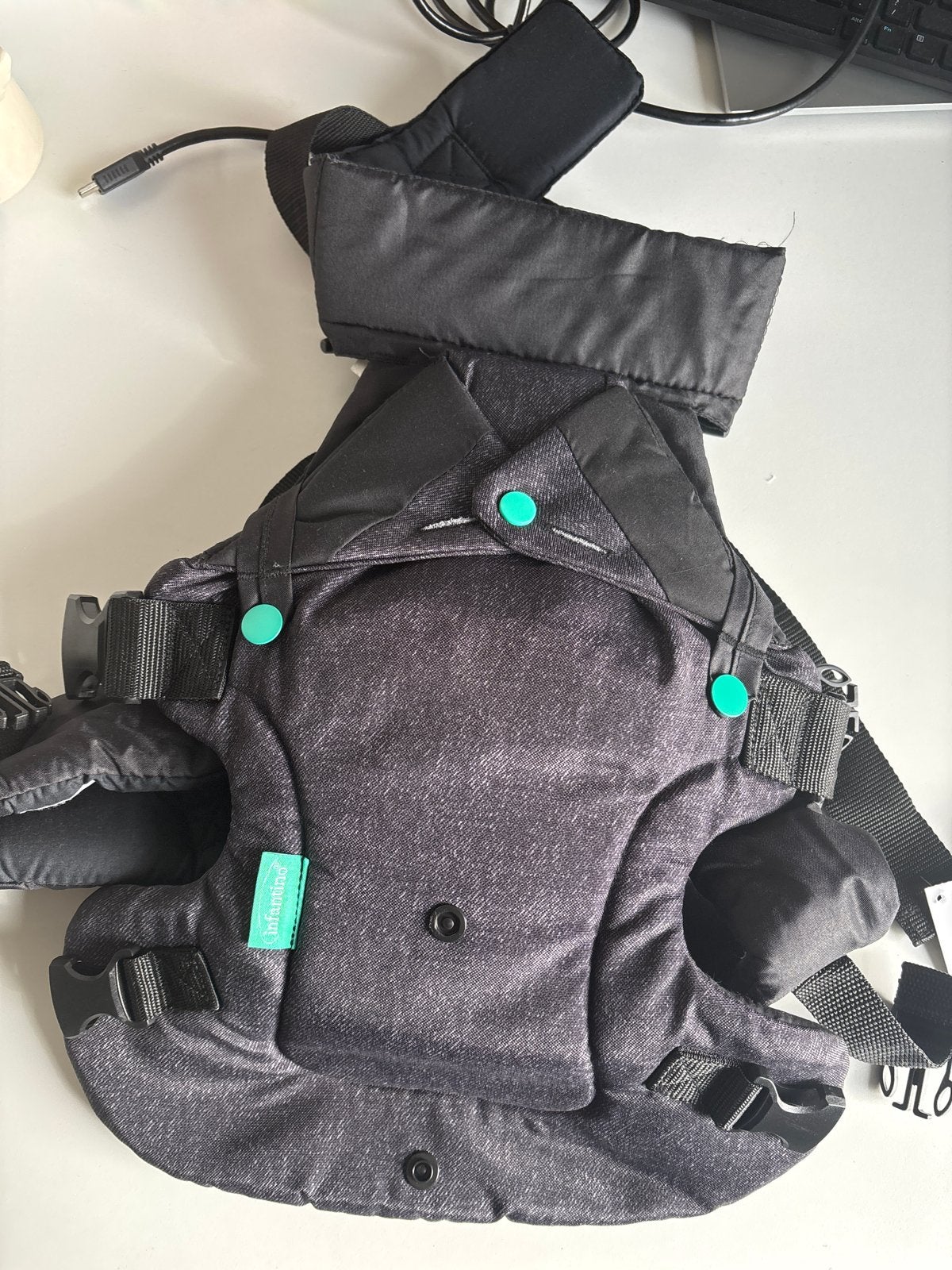 Infantino 4-in-1 draagzak - Nieuw in verpakking, Kinderen en Baby's, Babydragers en Draagdoeken, Nieuw, Buik, Rug of Zij, Draagzak
