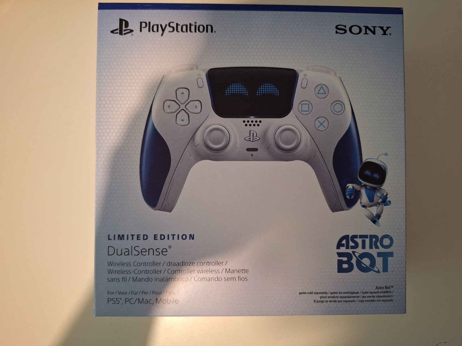 Limited Edition Astro Bot DualSense Controller PS5, Spelcomputers en Games, Spelcomputers | Sony PlayStation Consoles | Accessoires