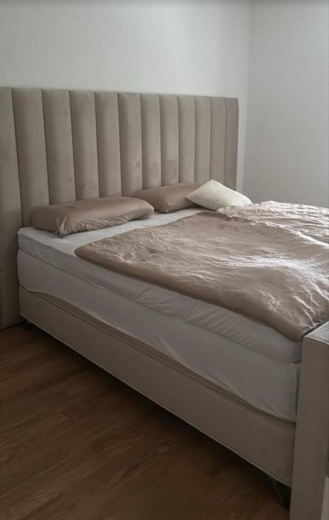 Boxspring Swiss Sense Royal Metropolis 180x200 1 jaar oud, Ophalen of Verzenden, Zo goed als nieuw, Tweepersoons, 180 cm