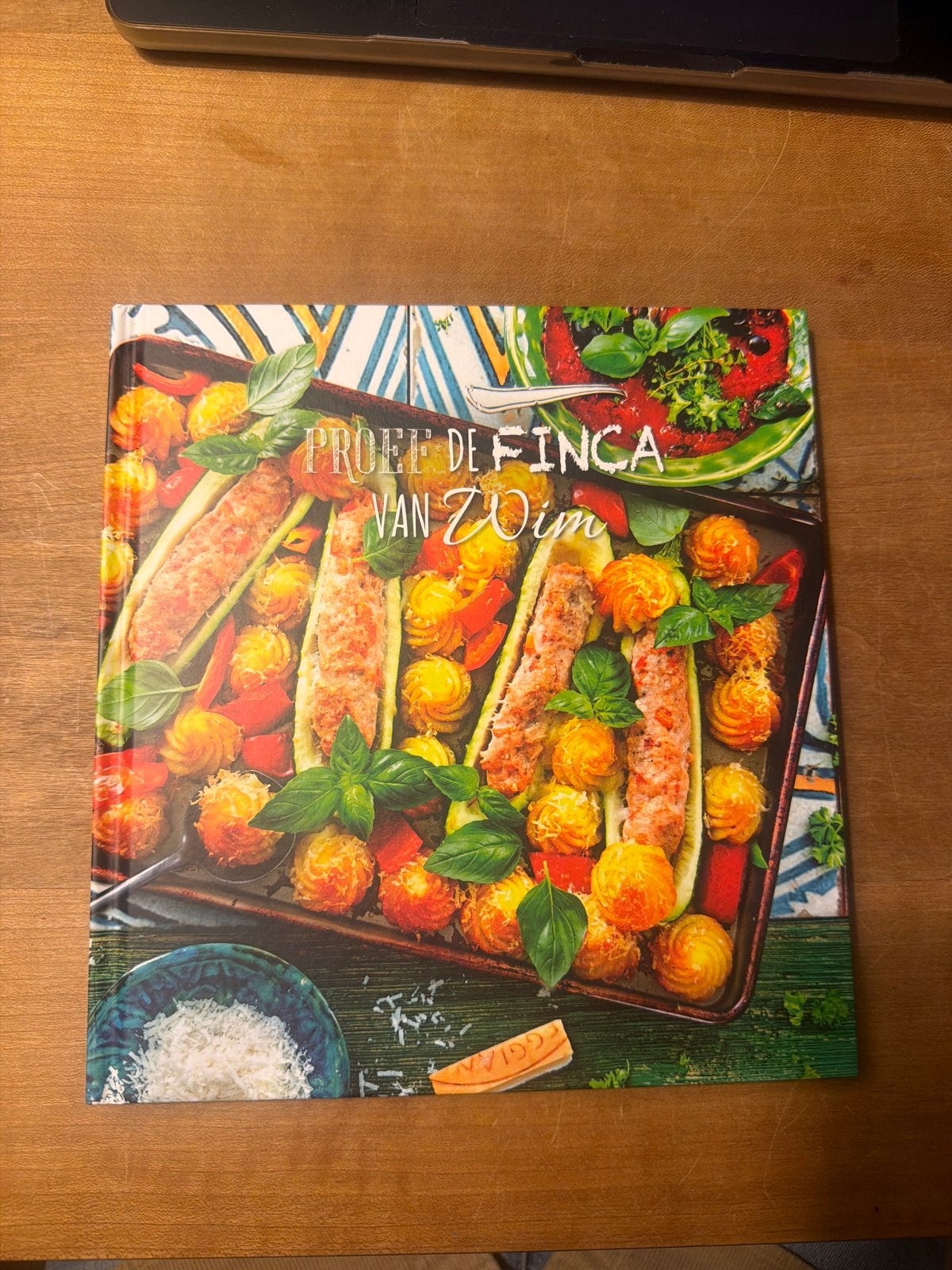 Proef de Finca van Wim - Kookboek, Ophalen of Verzenden, Zo goed als nieuw, Spanje, Hoofdgerechten