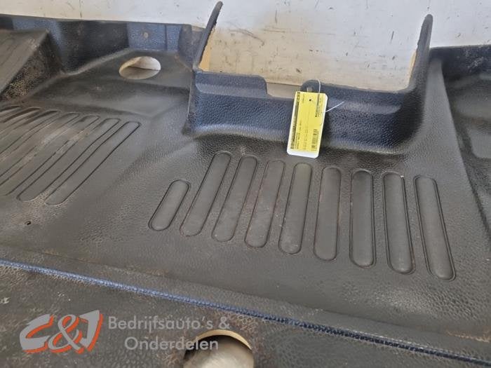 Vloerbedekking van een Renault Master, Gebruikt, -, Renault, -