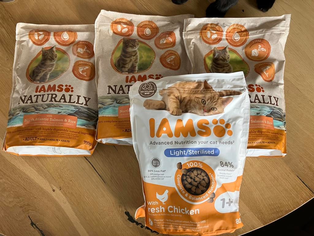 4x IAMS kattenbrokjes THT nov ‘26, Ophalen of Verzenden, Kat