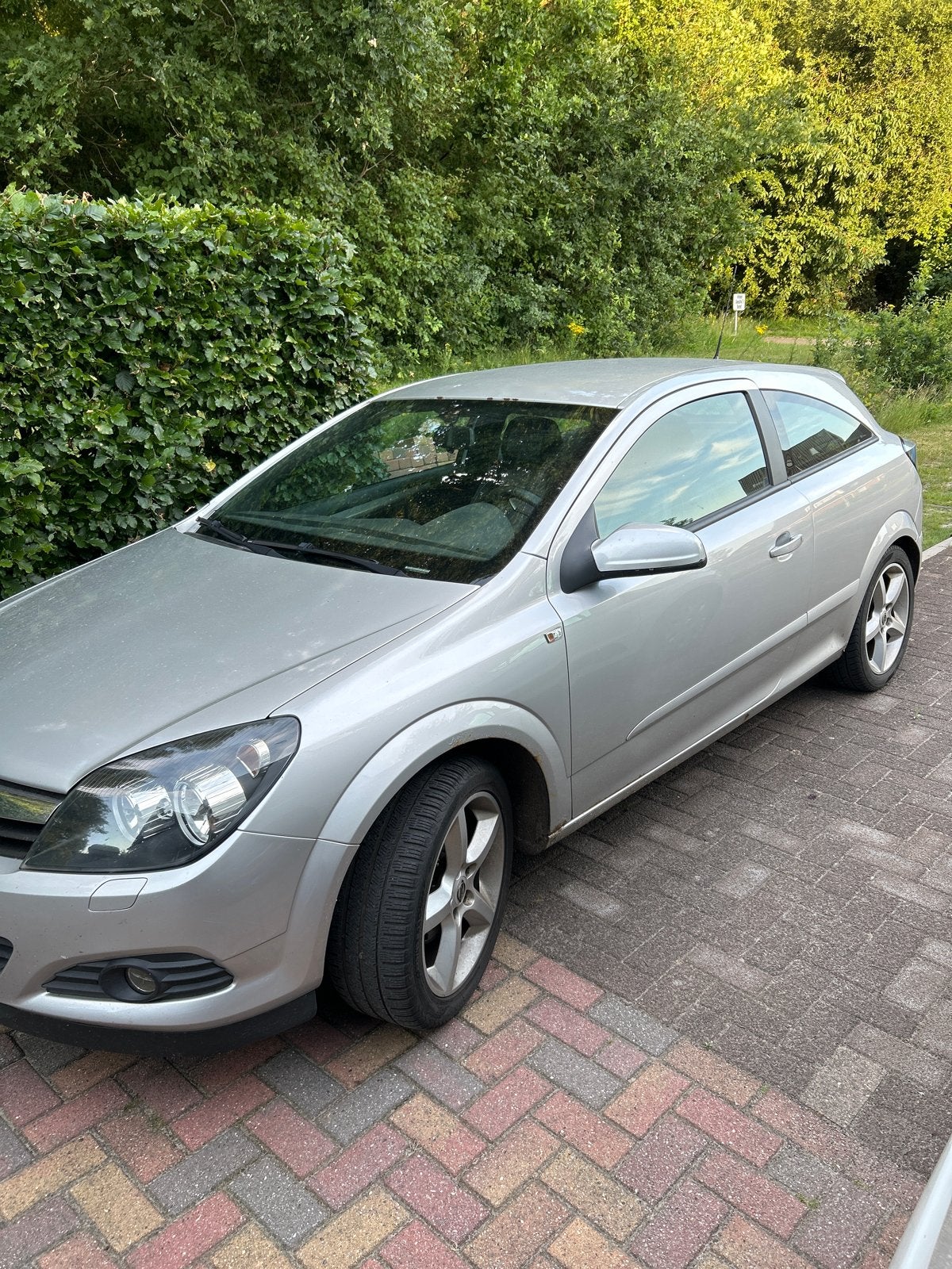 Opel Astra 1.8 16V GTC 2005 Grijs, Ophalen