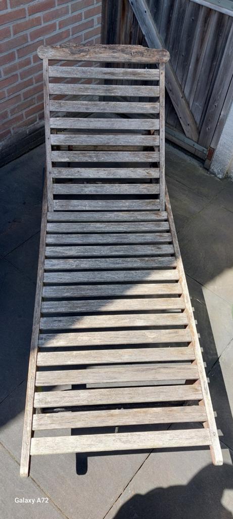 Teakhouten ligbed met wielen en verstelbare rugleuning, Tuin en Terras, Ligbedden, Ophalen, Gebruikt, Teakhout, Verrijdbaar
