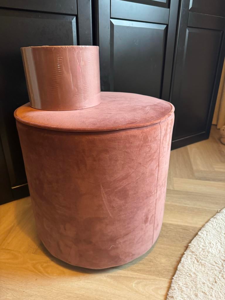 Sara poef hoog velvet oud roze 46xø46 incl lampenkap, Ophalen, Zo goed als nieuw, Rond, Minder dan 50 cm