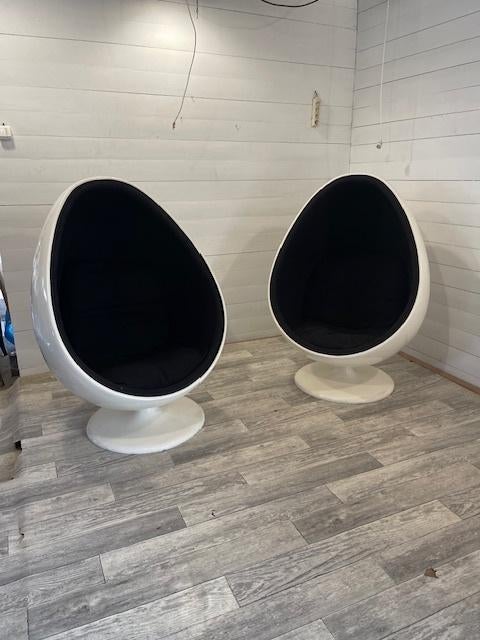 Egg Chairs, Ophalen of Verzenden, Huis en Inrichting