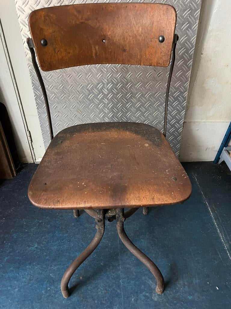 Tan Sad “Doe Meer Stoel” “Do More” van Ahrend - Jaren 20, Antiek en Kunst, Antiek | Meubels | Stoelen en Banken, Ophalen
