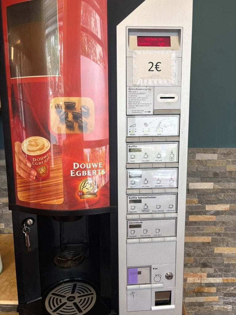 Douwe Egberts Wittenborg Gallery 210, Ophalen, Gebruikt, 10 kopjes of meer, Koffiemachine