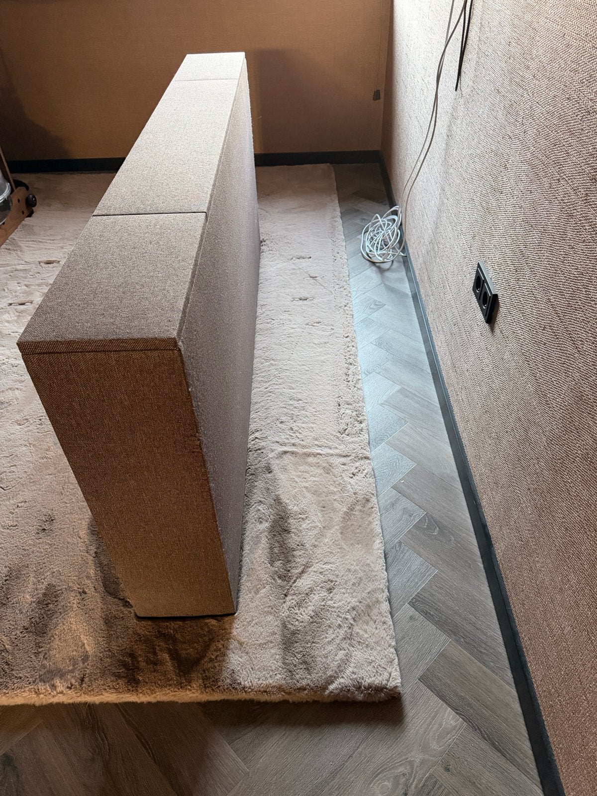 TV-lift meubel met afstandsbediening, Ophalen, Overige materialen, Gebruikt, 150 tot 200 cm