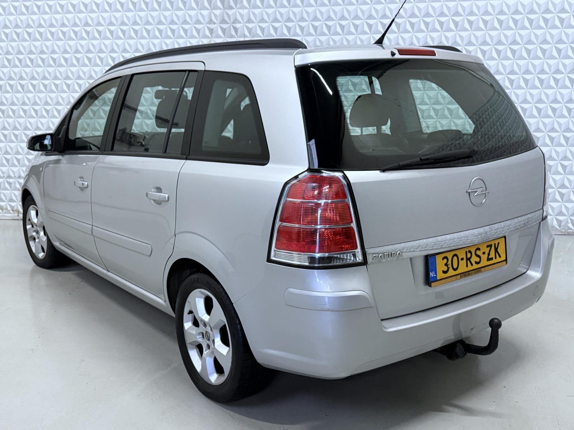 Opel Zafira 1.6 Enjoy START NIET / CONTACTSLOT DEFECT?! (200, Auto's, Voorwielaandrijving, Gebruikt, 4 cilinders, 7 stoelen