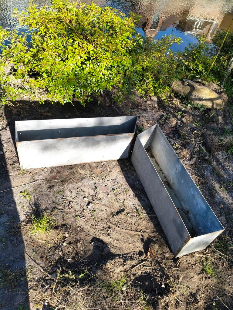 Ijzeren plantenbakken stevig 2 stuks, Tuin en Terras, Ophalen, Gebruikt, Balkon, Metaal