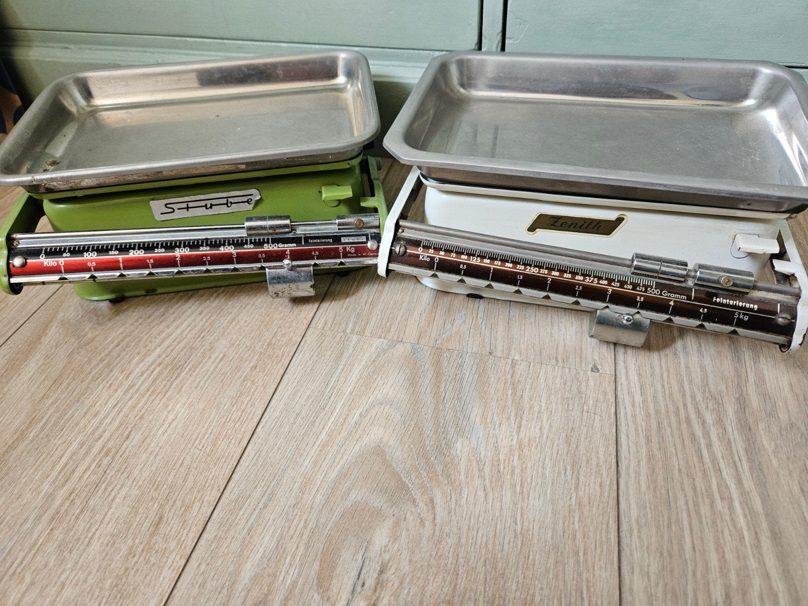2 Vintage Keukenweegschalen - Stube & Zenith, Ophalen of Verzenden