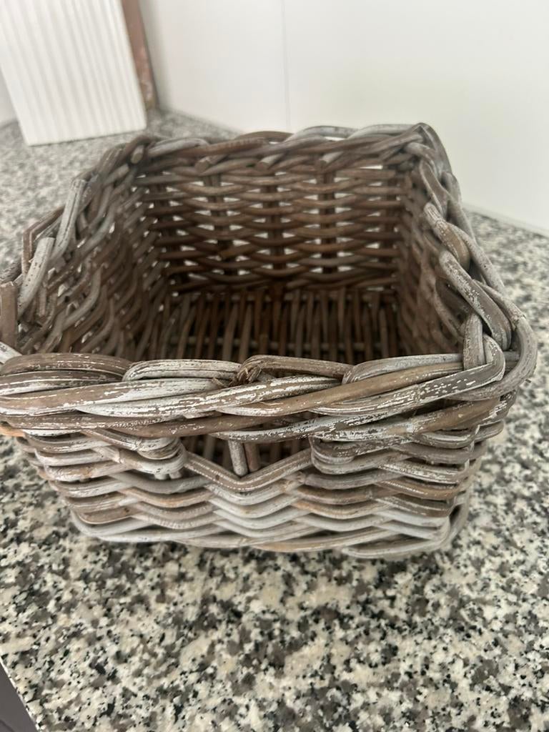 Lejke stevige rotan mand, Ophalen of Verzenden, Zo goed als nieuw, Rechthoekig, Riet