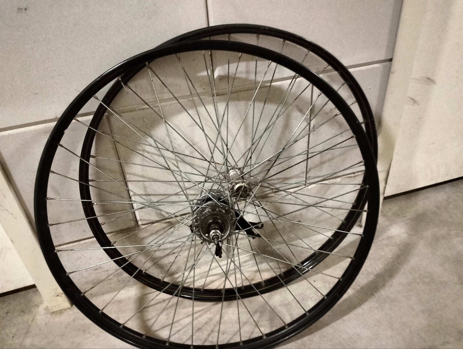 Te koop 2 wilen 28 inch, Fietsen en Brommers, Fietsonderdelen, Ophalen of Verzenden