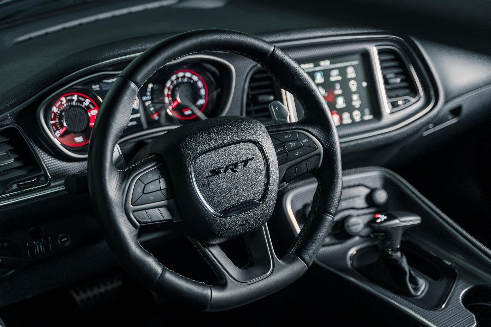 Dodge Challenger SRT Hellcat l 6.2 V8 715pk l Harman Kardon, Auto's, Automaat, Stof, Gebruikt, 717 pk