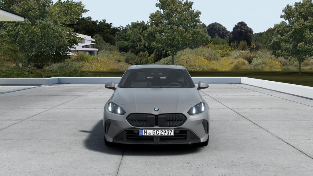 BMW 1 Serie 120 M Sport Automaat / Sportstoelen / Achteruitr, Zwart, 156 pk, Bedrijf, 3 cilinders