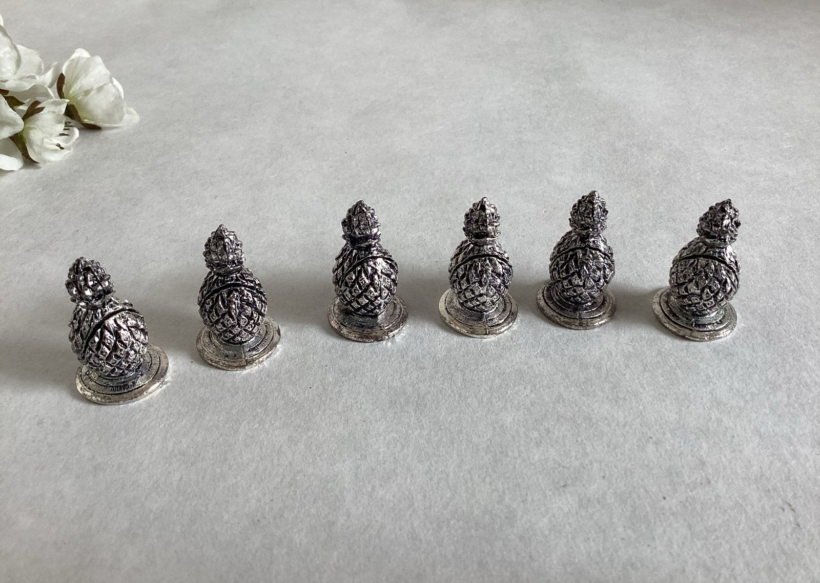 6 Naamkaarthouders ananas zilverkleurig, Vintage, Ophalen of Verzenden, Zo goed als nieuw, Metaal