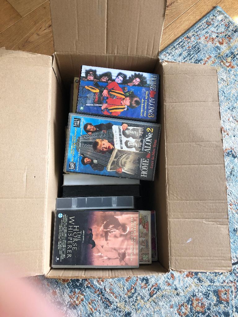 Gratis 2 dozen videobanden, Alle leeftijden, Ophalen, Gebruikt, Komedie