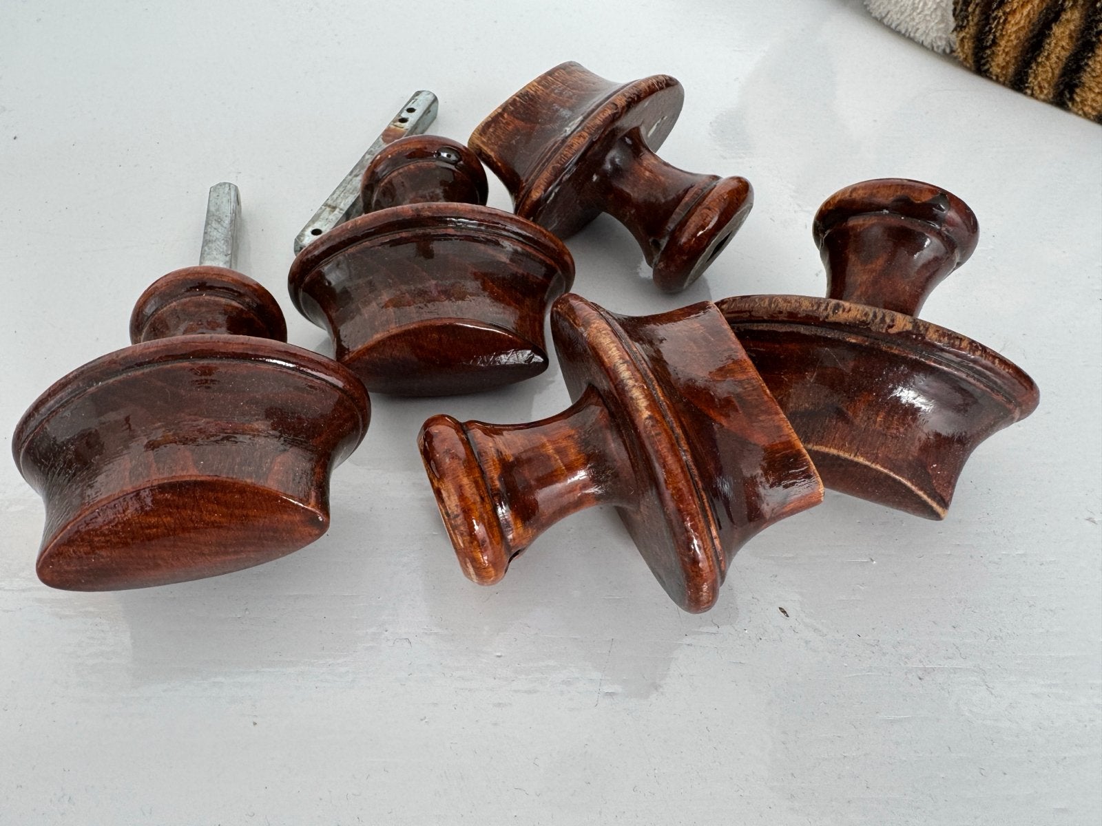 Set van 5 Klassieke Deurknoppen - Bruin Hout, Ophalen, Gebruikt, Overige materialen, Klink of Kruk