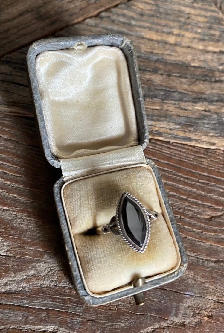 Antieke zilveren ring met hematiet maat 17,5, Ophalen, Zilver, Ring