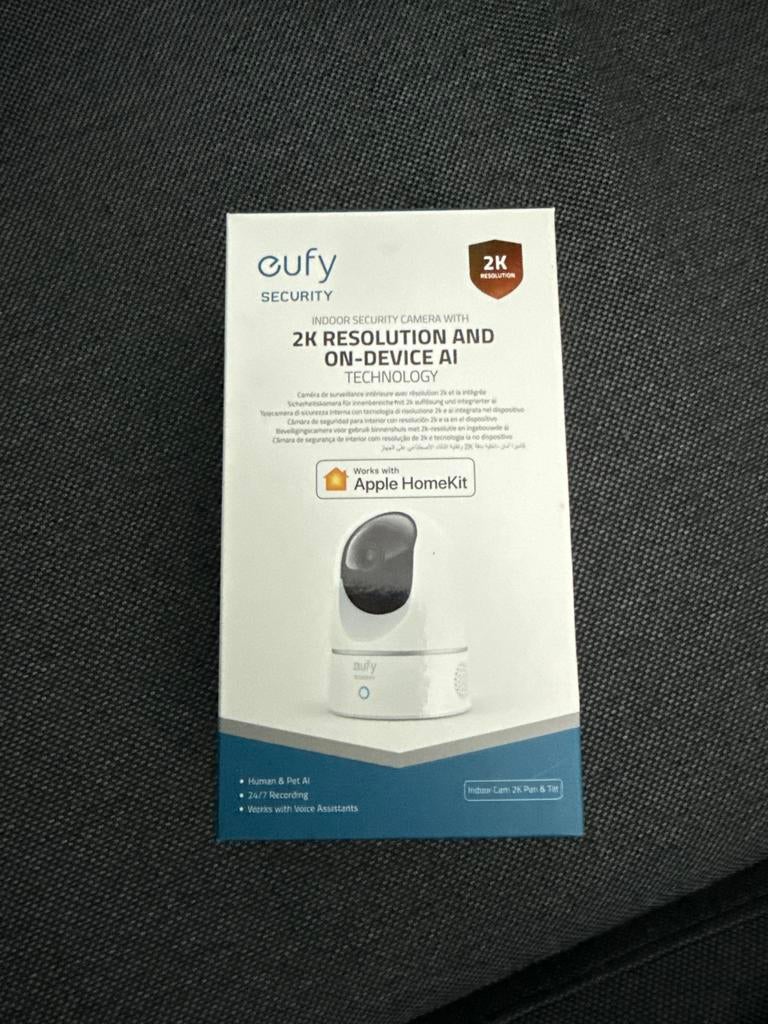 Eufy Indoor Beveiligingscamera 2K met AI en HomeKit, Audio, Tv en Foto, Videobewaking, Ophalen of Verzenden, Zo goed als nieuw