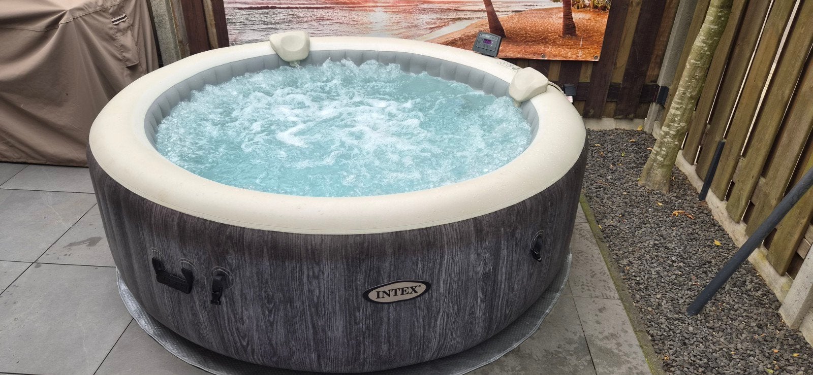 Intex PureSpa Opblaasbare Jacuzzi met Pomp en Afdekzeil, Tuin en Terras, Bubbelbaden en Hottubs, Ophalen, Gebruikt, Afdekzeil