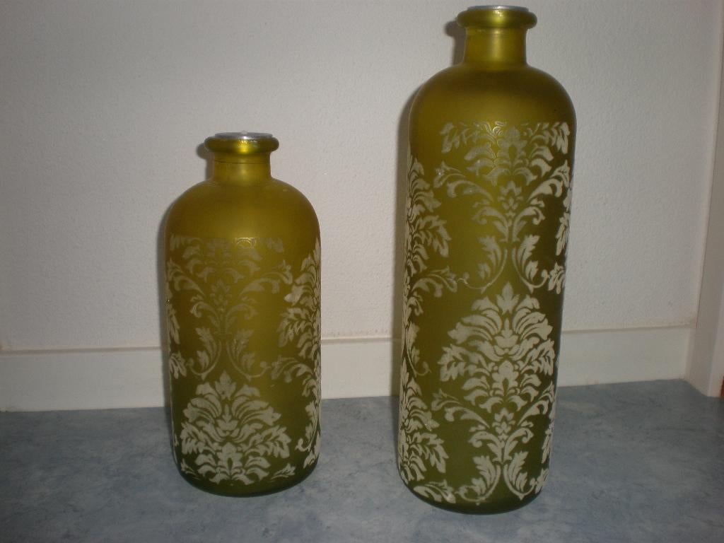Vintage 2 groene olielampen met fluweelachtige opdruk, Ophalen of Verzenden, Overige materialen, 25 tot 50 cm