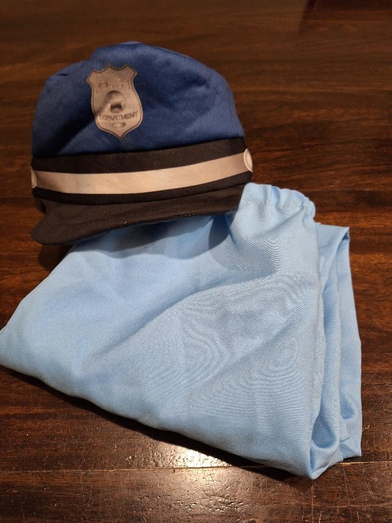 Verkleedkleding - politieagent pet en broek, Ophalen of Verzenden, Gebruikt, 110 t/m 116, Jongen of Meisje