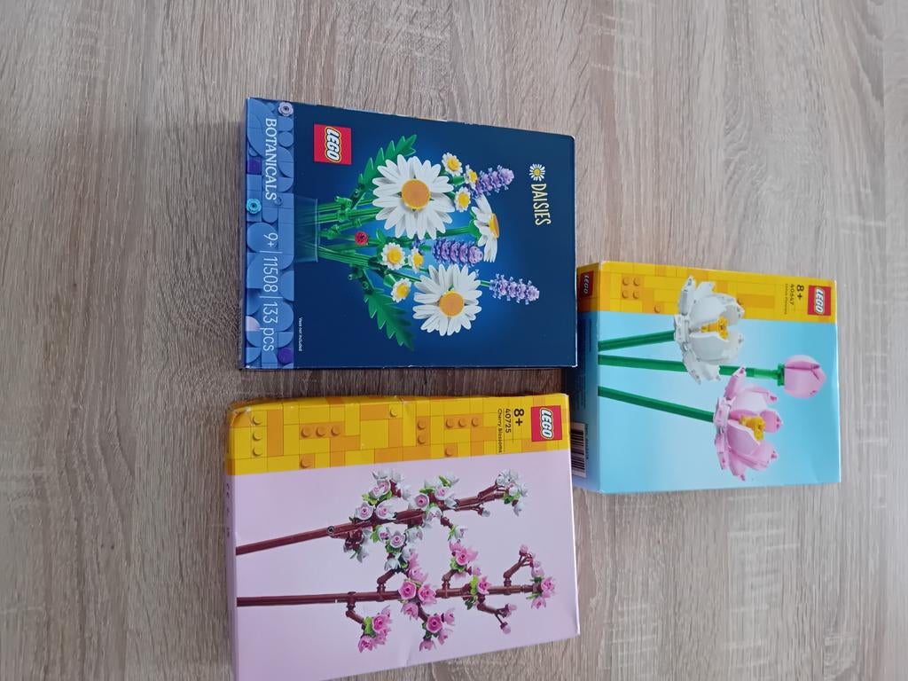 3 doosjes lego bloemen nieuw 40725 . 40647 . 11508, Ophalen of Verzenden, Nieuw