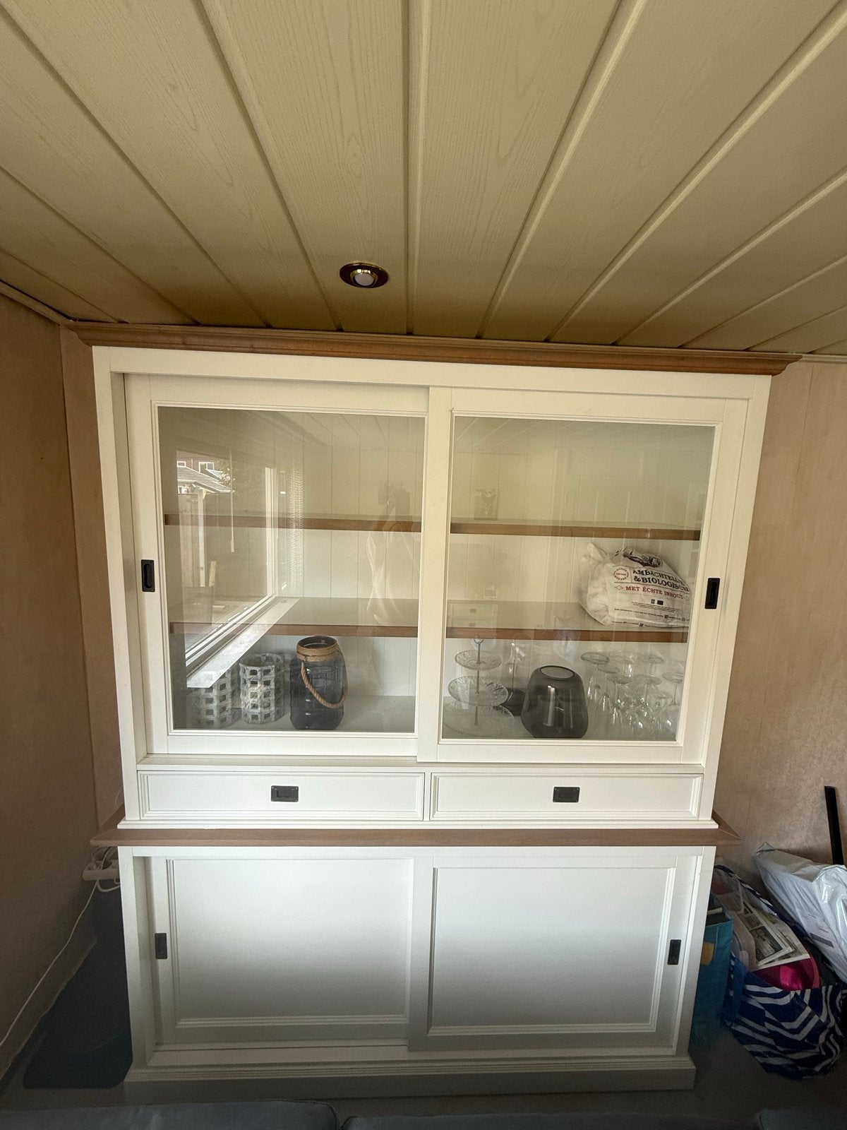 Mooie witte landelijke buffetkast met schuifdeuren, Ophalen, Gebruikt, 100 tot 150 cm, 150 tot 200 cm