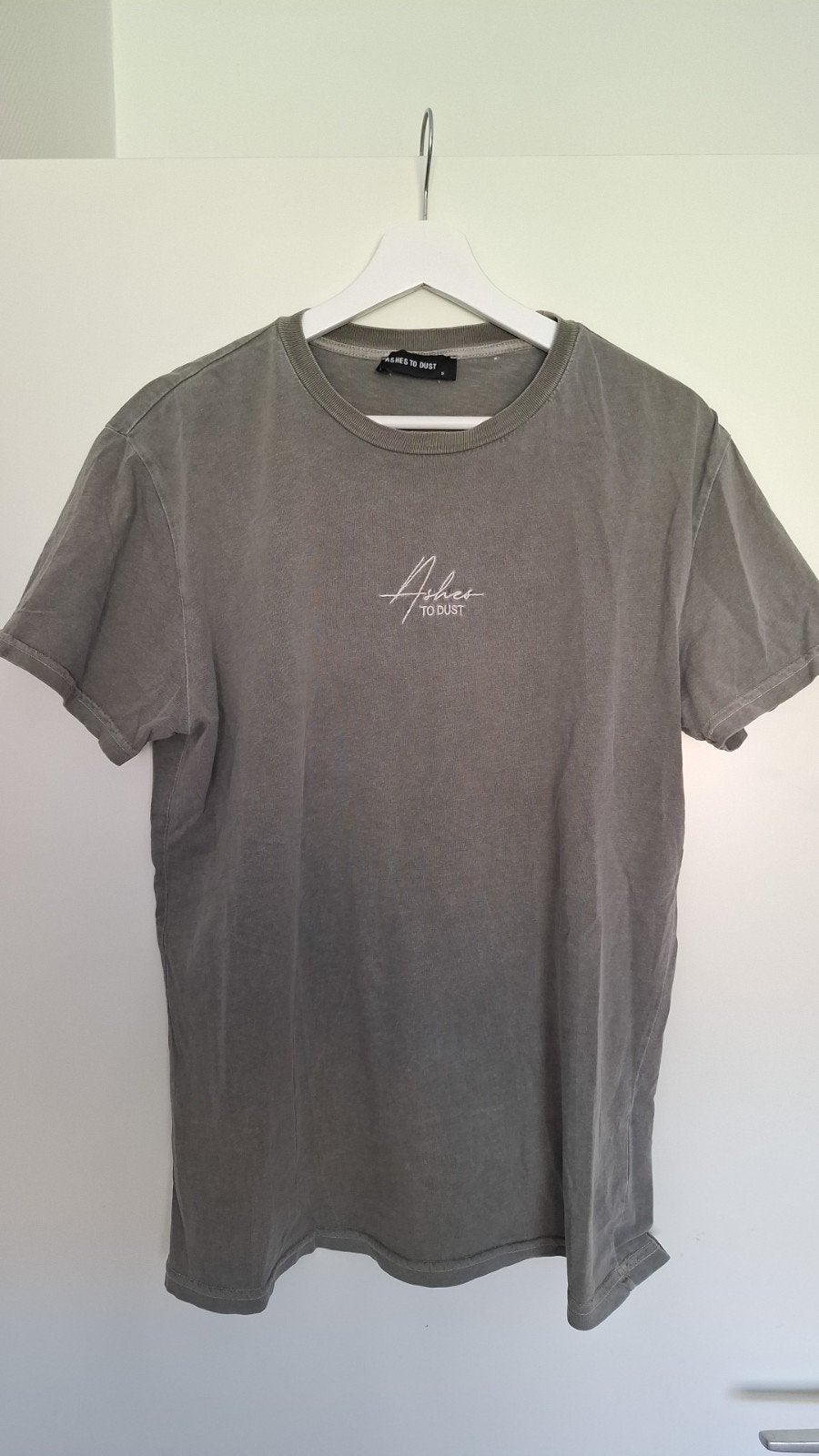 Ashes to Dust T-shirt - Maat S, Ashes to Dust, Ophalen of Verzenden, Zo goed als nieuw, Groen