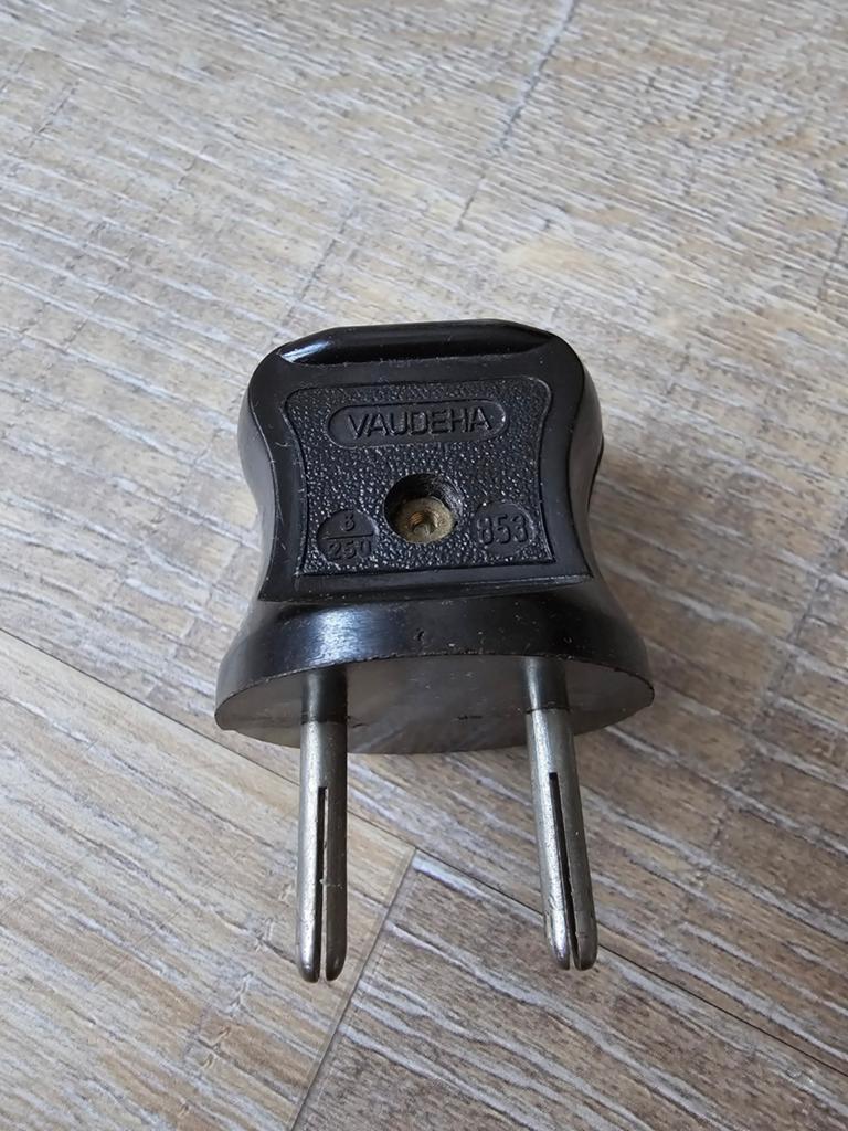 Antieke prachtige bakeliete stekker €4.50, Ophalen of Verzenden