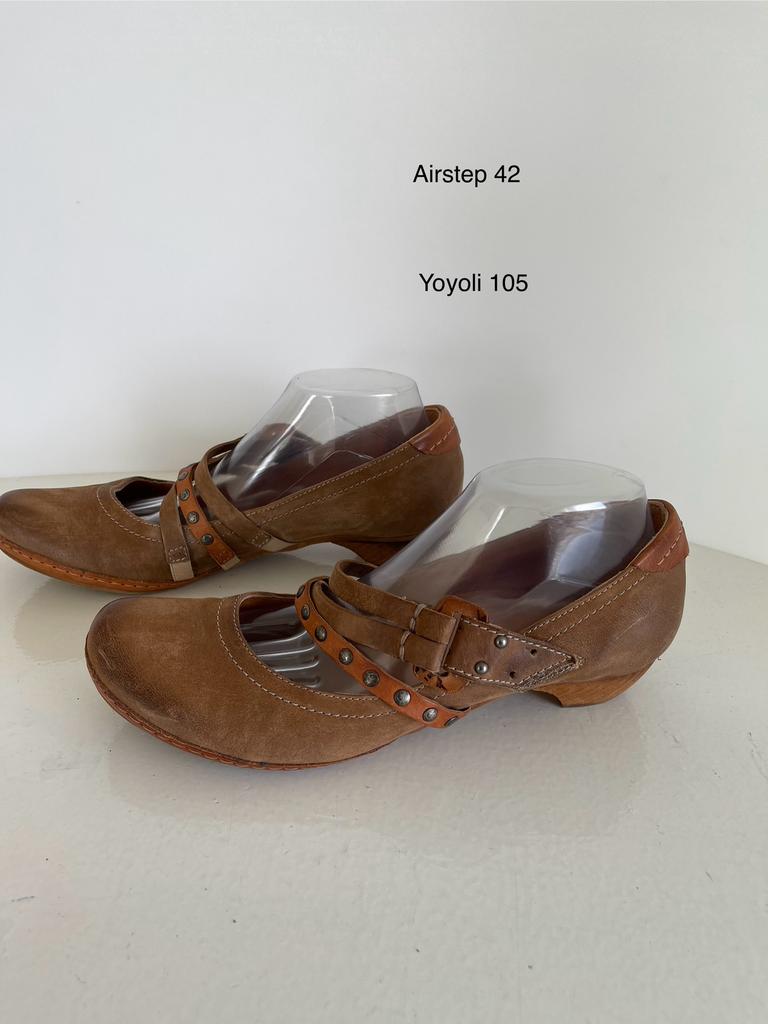105) Airstep 42 bruine leren instappers, Kleding | Dames, Schoenen, Bruin, Instappers, Ophalen of Verzenden, Zo goed als nieuw