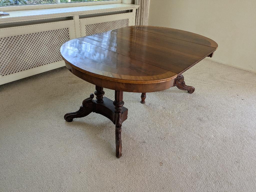 Antieke tafel (uitschuifbaar met twee extra bladen), Antiek en Kunst, Antiek | Meubels | Tafels, Ophalen