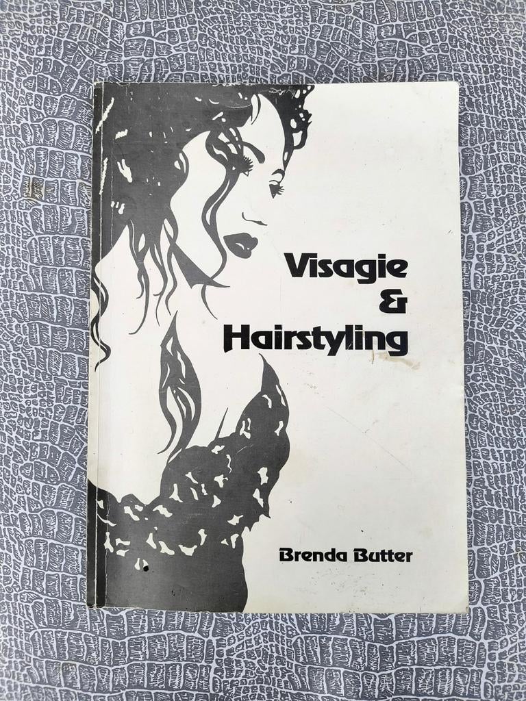 Boek Brenda Butter Visagie & Hairstyling, Boeken, Ophalen of Verzenden