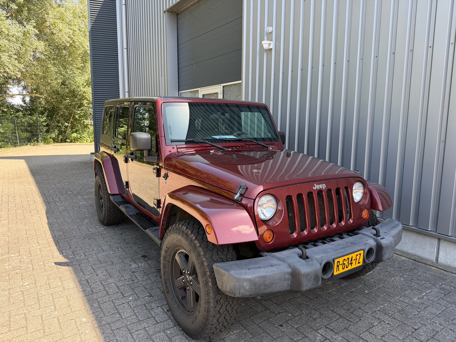 Jeep Wrangler Unlimited Sahara 3,6 v6 automaat, Auto's, Jeep, 450 kg, Beige, Bruin, 120 €/maand
