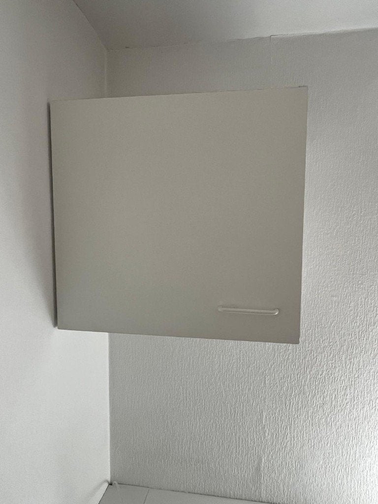 Hangkastje wit, Ophalen, Gebruikt