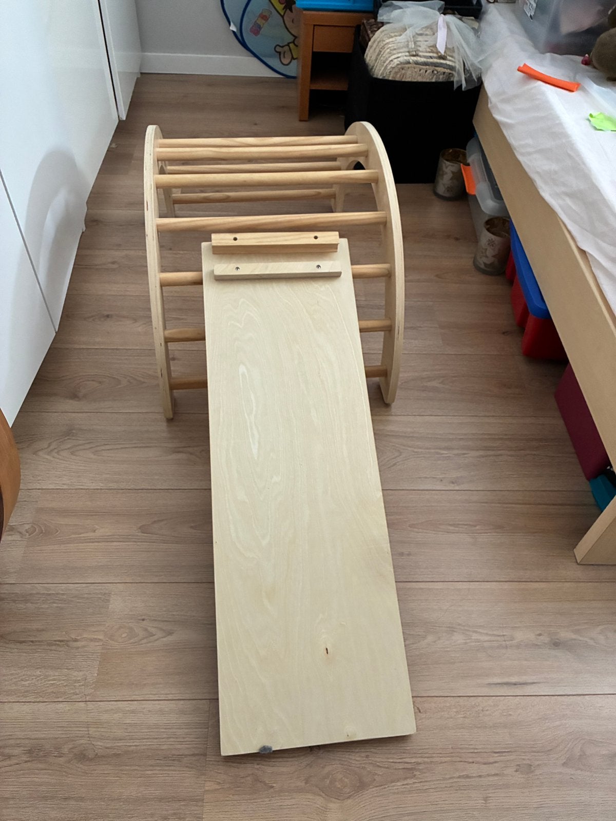 Montessori klimboog + glijbaan, Kinderen en Baby's, Speelgoed | Houten speelgoed, Ophalen, Gebruikt