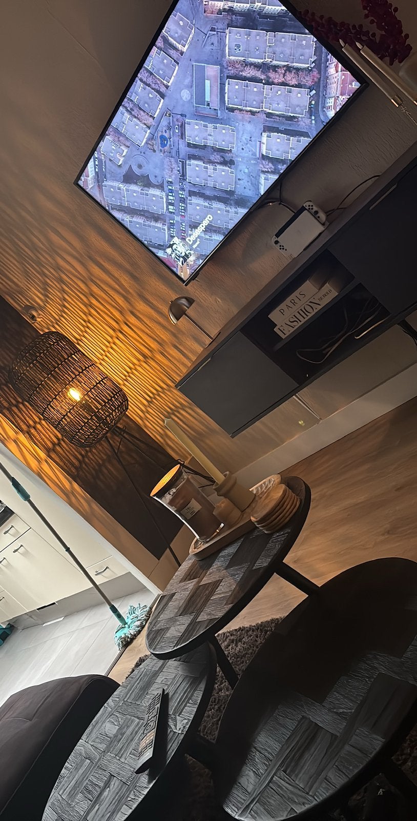 Rotan vloerlamp, Huis en Inrichting, Lampen | Vloerlampen, Ophalen, Zo goed als nieuw, 150 tot 200 cm