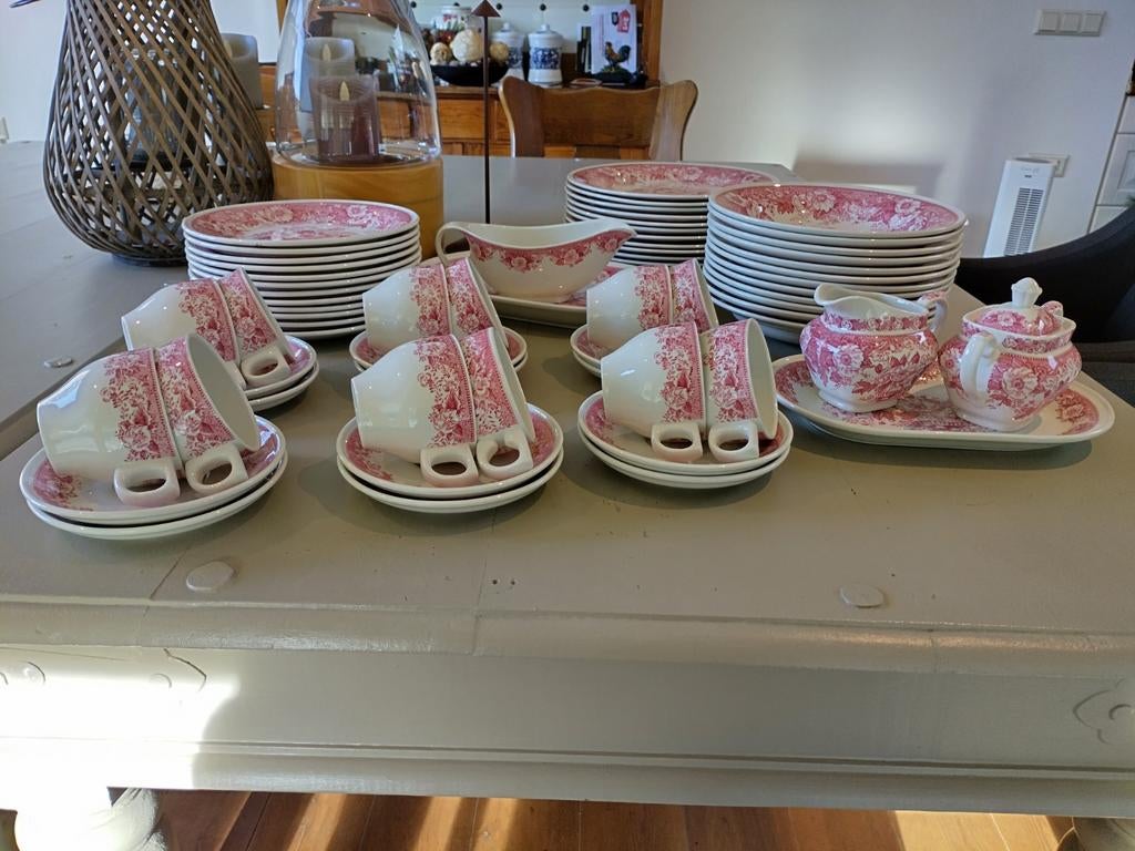 12 Delig Villeroy & Boch Balmoral Servies met roze bloemen., Huis en Inrichting, Keuken | Servies, Ophalen, Gebruikt, Porselein