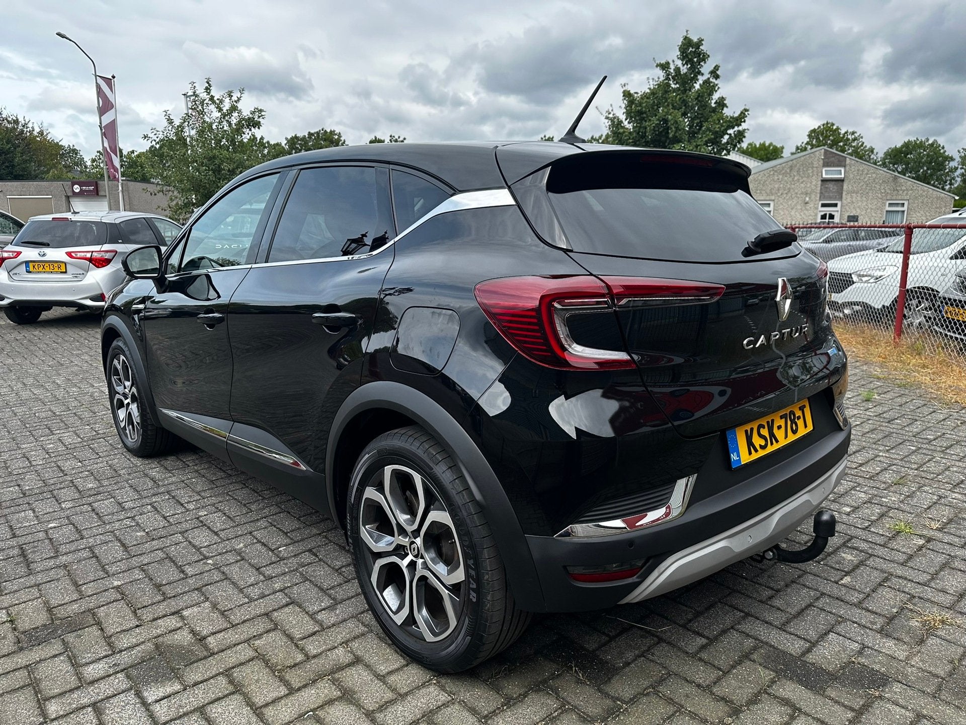 Renault Captur 1.6 E-Tech Plug-in Hybrid 160 Intens | Trekha, Auto's, Renault, Gebruikt, 4 cilinders, Met garantie (alle), Zwart