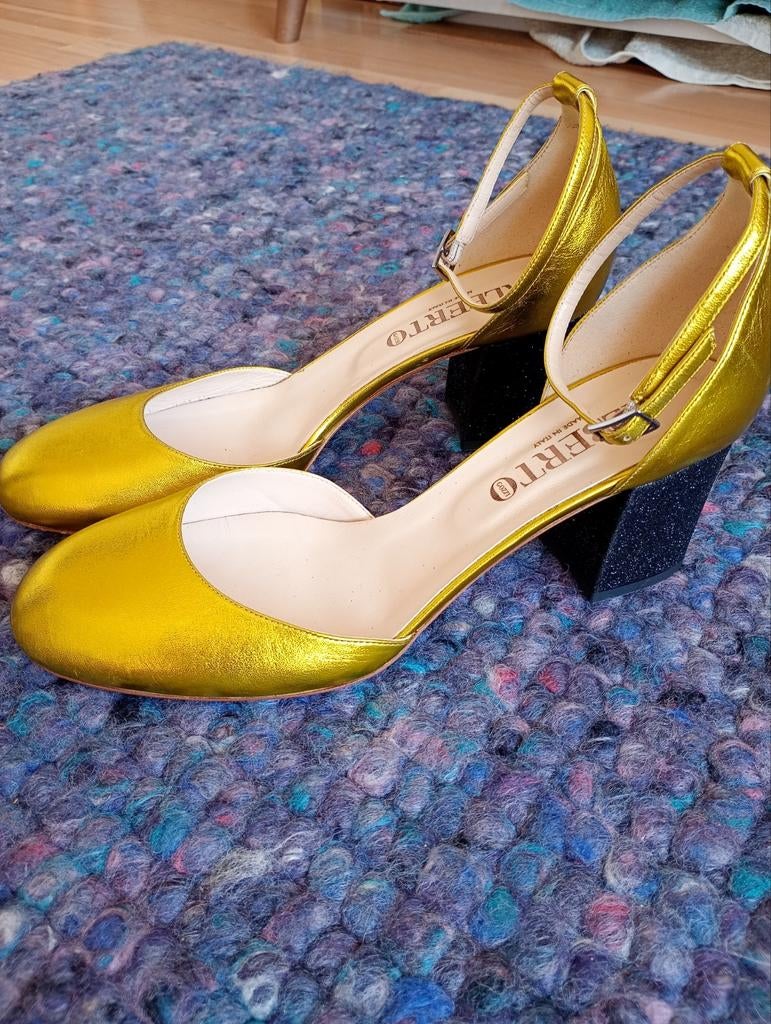 Alberto Gozzi Pumps - Goudkleurig Leer met Glitter Hak mt 41, Kleding | Dames, Schoenen, Pumps, Overige kleuren, Ophalen of Verzenden