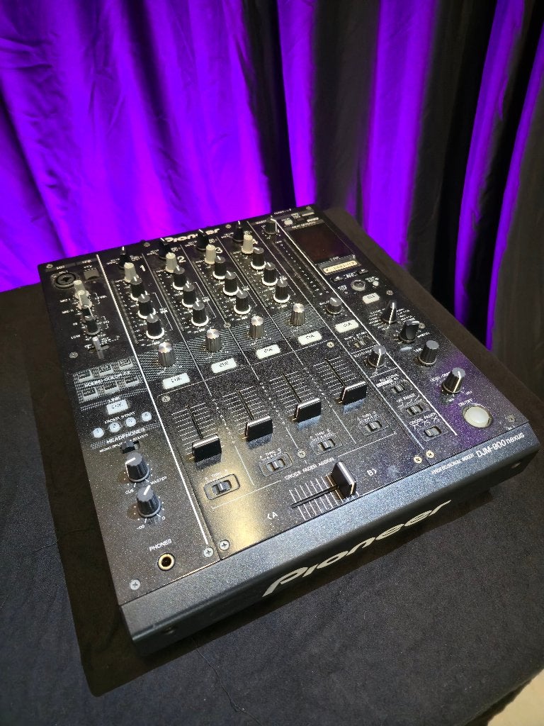 Pioneer DJM-900NXS 4-kanaals DJ mixer, Muziek en Instrumenten, Mengpanelen, Gebruikt, Minder dan 5 kanalen, Microfooningang, Ophalen of Verzenden