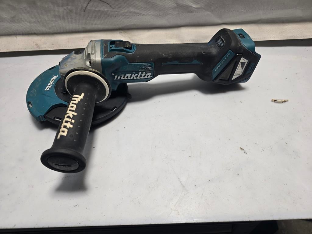 Makita accu betonschuurmachine betonschaaf 18V body 125mm, Ophalen of Verzenden, Makita, N.v.t, N.v.t