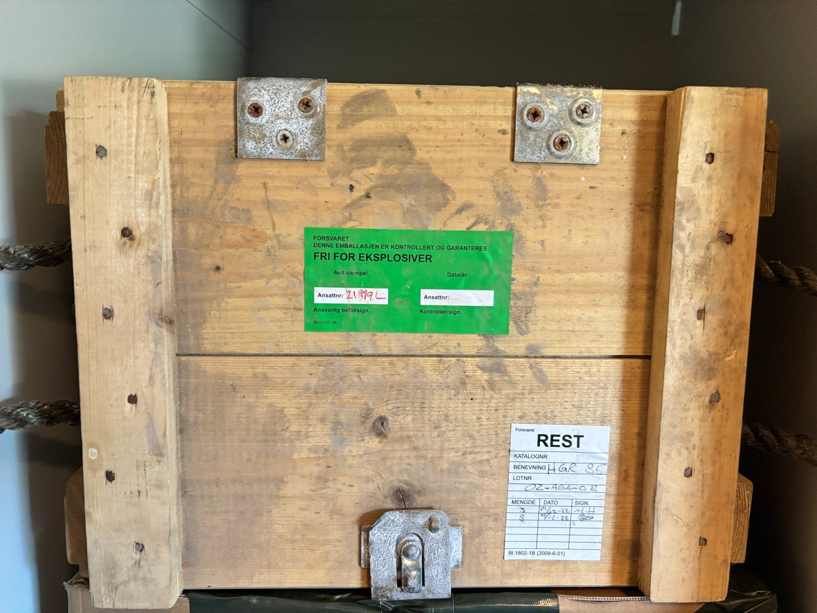 Houten kist van een handgranaat, militair, vintage, Ophalen, Overige soorten, Overige gebieden, Kist of Geocache