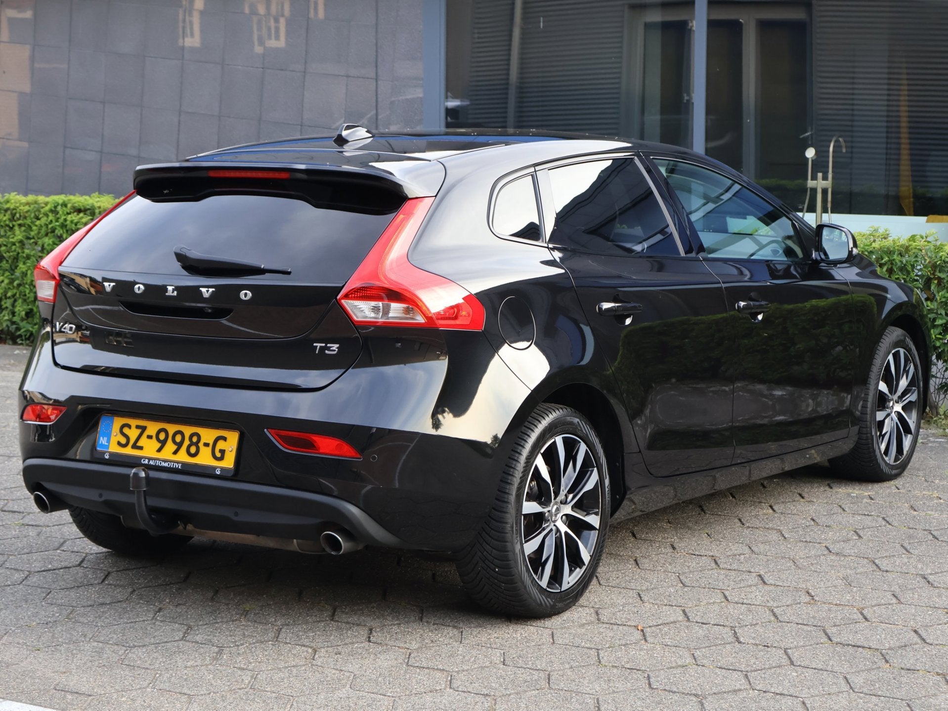 Volvo V40 1.5 T3 Dynamic Edition|Keyless|Autopark|Camera|NAP, Auto's, Volvo, Stof, 4 cilinders, 700 kg, Zwart