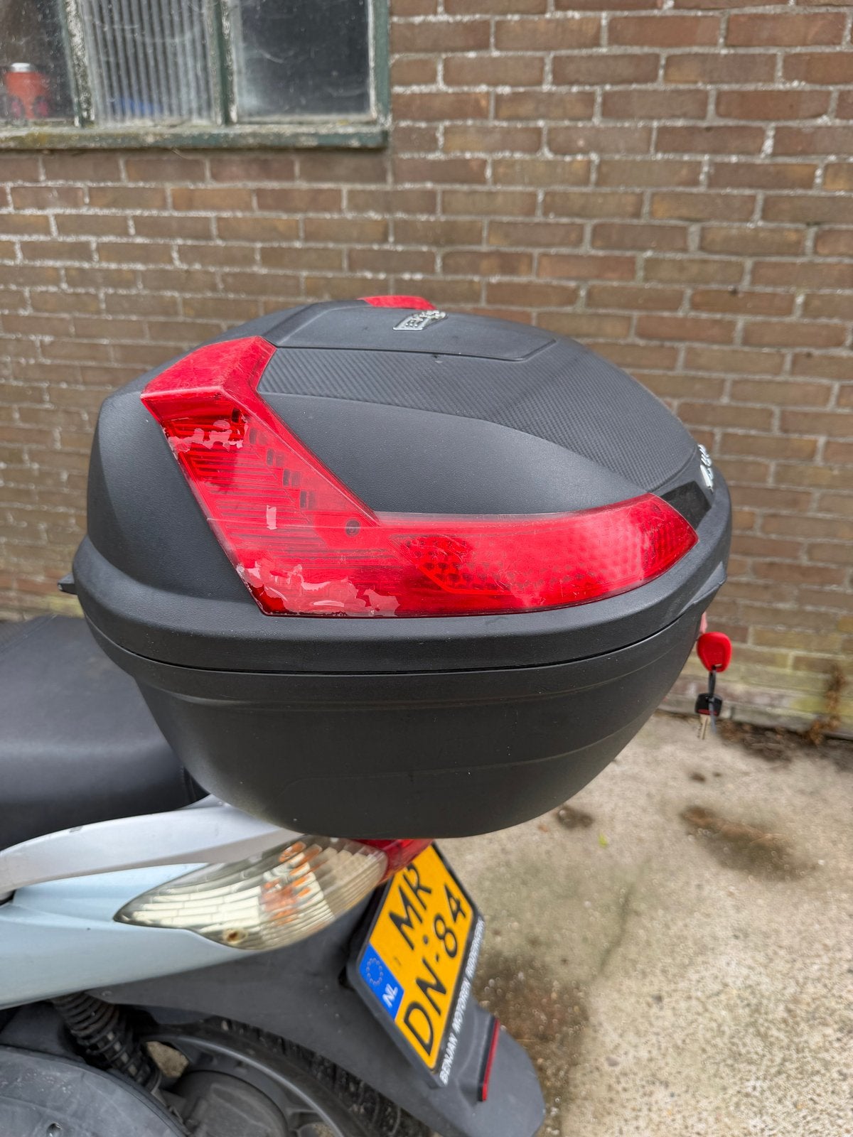 Givi Blade Topkoffer - Ruime en stevige opbergruimte, Motoren, Ophalen of Verzenden, Gebruikt