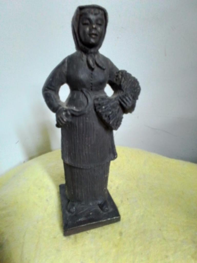 10126) De  Contente vrouw ontwerp   Mat  Wanders, Ophalen of Verzenden, Zo goed als nieuw, Mens