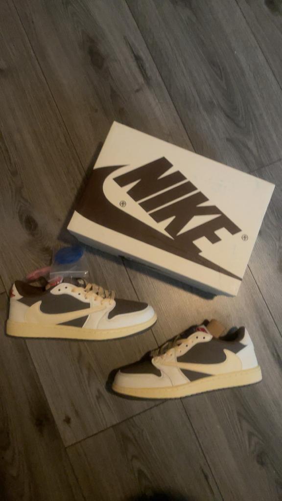 Nike travis scott reverse mocha - maat 42, Verzenden, Zo goed als nieuw, Bruin