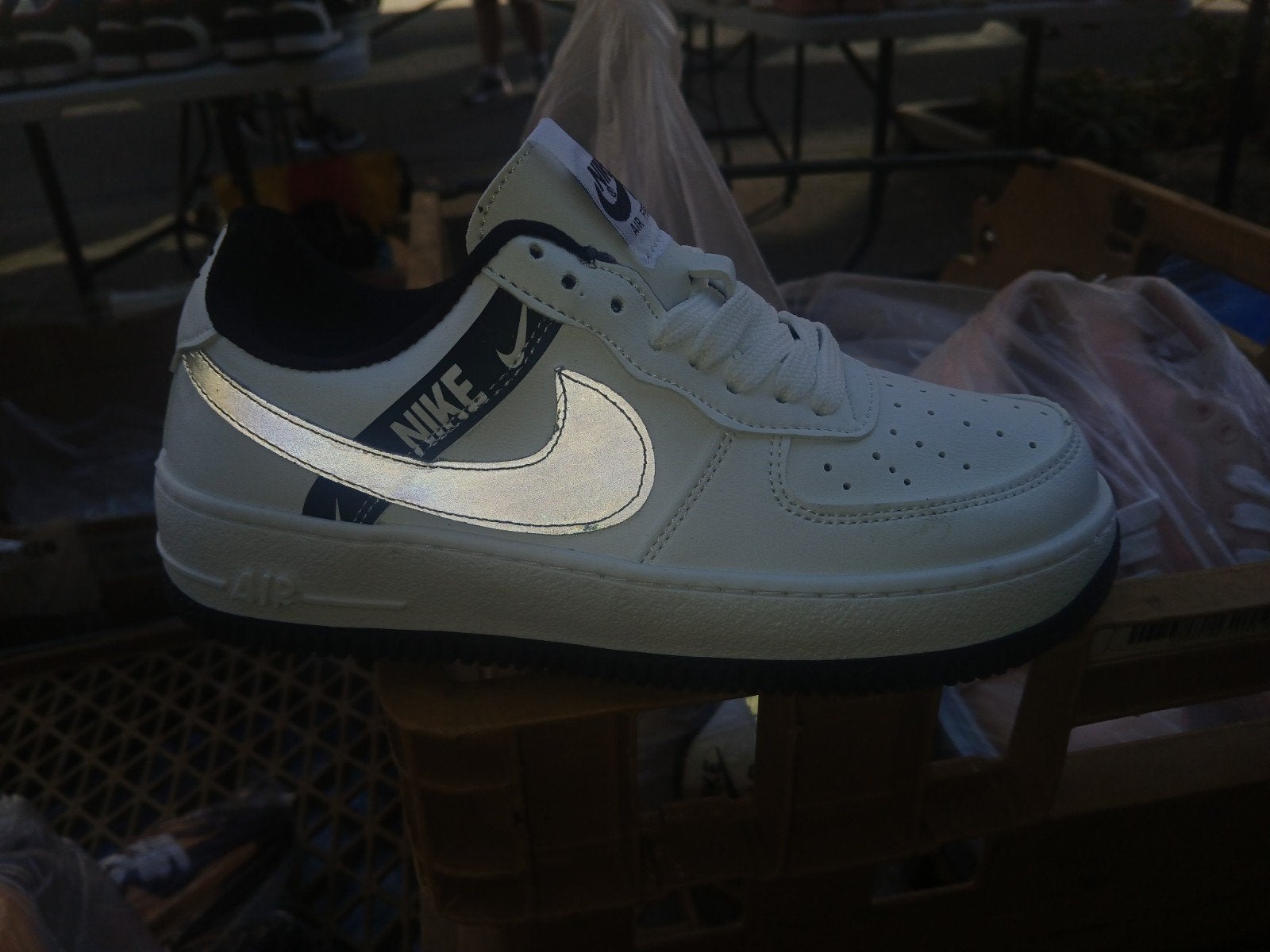 Restpartij Nike schoenen - 10 stuks, Wit, Nike, Nieuw, Ophalen of Verzenden